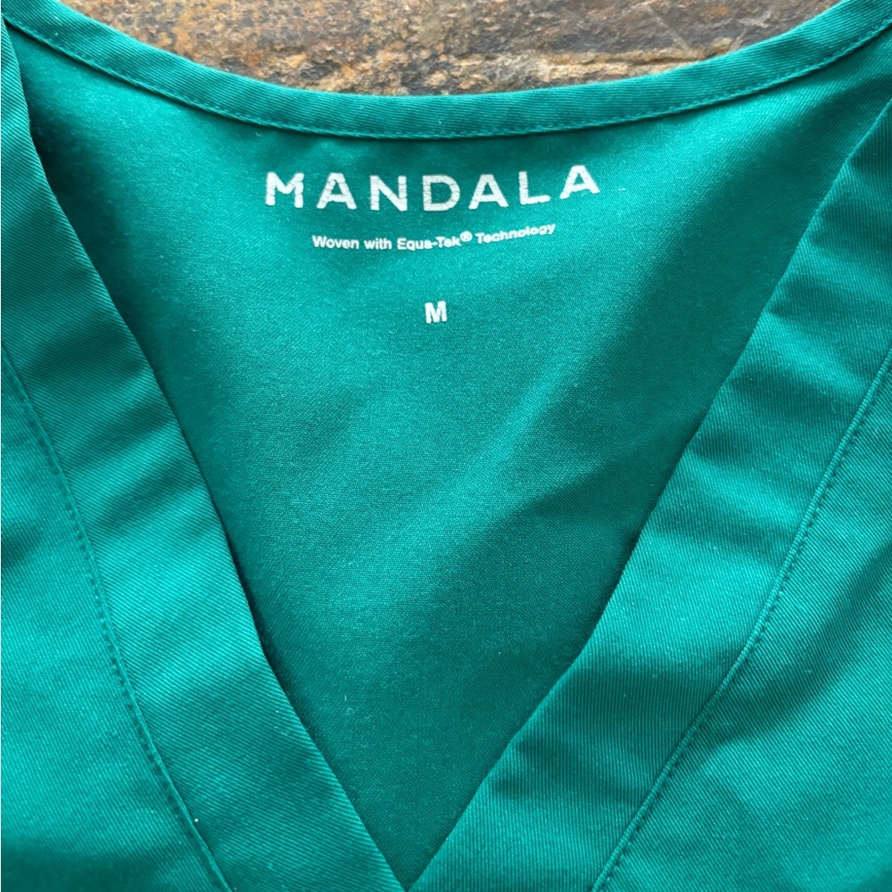 Mandala top and bottom scrub set- hunter green Medium